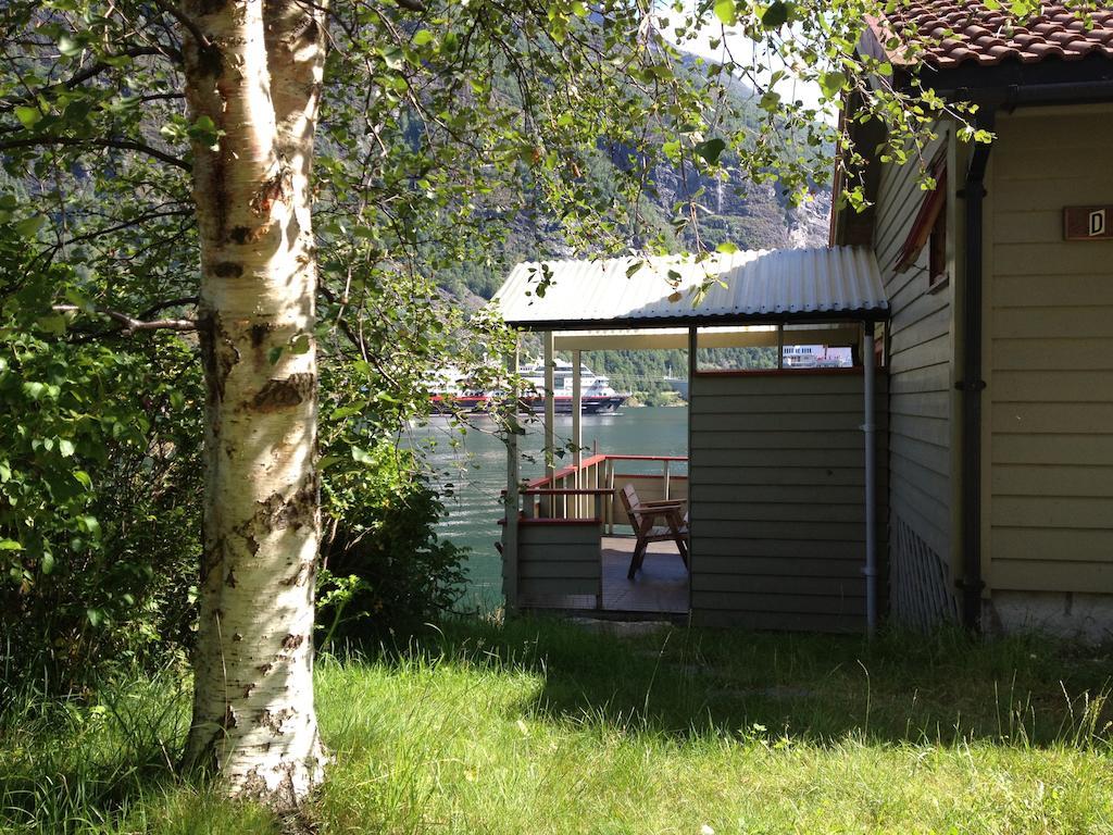 Готель Fjorden Campinghytter Гейрангер Номер фото